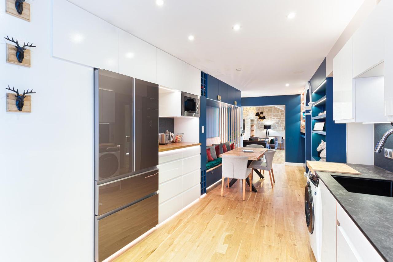 Suite Appart Place Versepuy Chantilly Bagian luar foto
